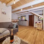 Domy Z Bala - Domki Ogrzewane - Jacuzzi, Sauna, Lody, Popcorn, Ryba Wedzona I Ognisko Gratis-Od Maja! Dziwnowek