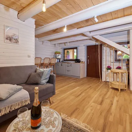 Z Bala - Ogrzewane - Jacuzzi, Sauna, Lody, Popcorn, Ryba Wedzona I Ognisko W Cenie! Dziwnówek