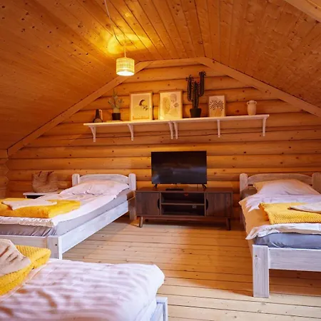 Z Bala Przy Plazy- Klimatyzowane - Jacuzzi, Sauna, Lody, Popcorn, Ryba Wedzona I Ognisko Gratis-od Maja! Üdülőpark