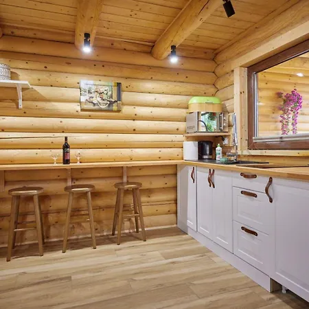 Z Bala - Ogrzewane - Jacuzzi, Sauna, Lody, Popcorn, Ryba Wedzona I Ognisko W Cenie! * Dziwnówek